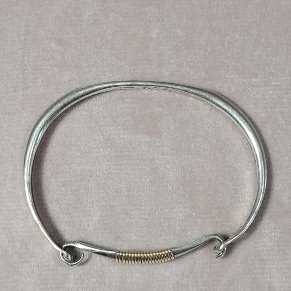 Small Cuff/Bracelet - Picture 8 of 12